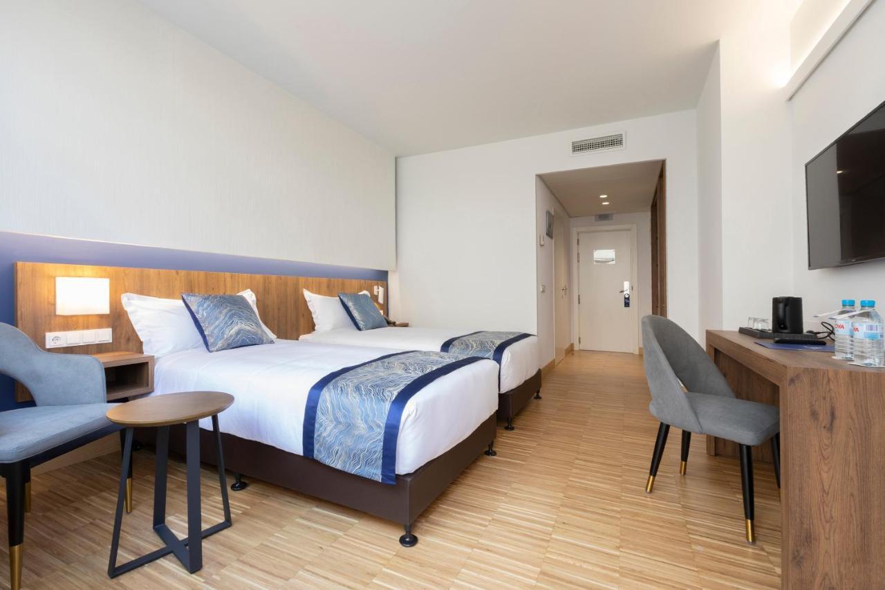 Hotel Villa Odon Villaviciosa de Odón エクステリア 写真