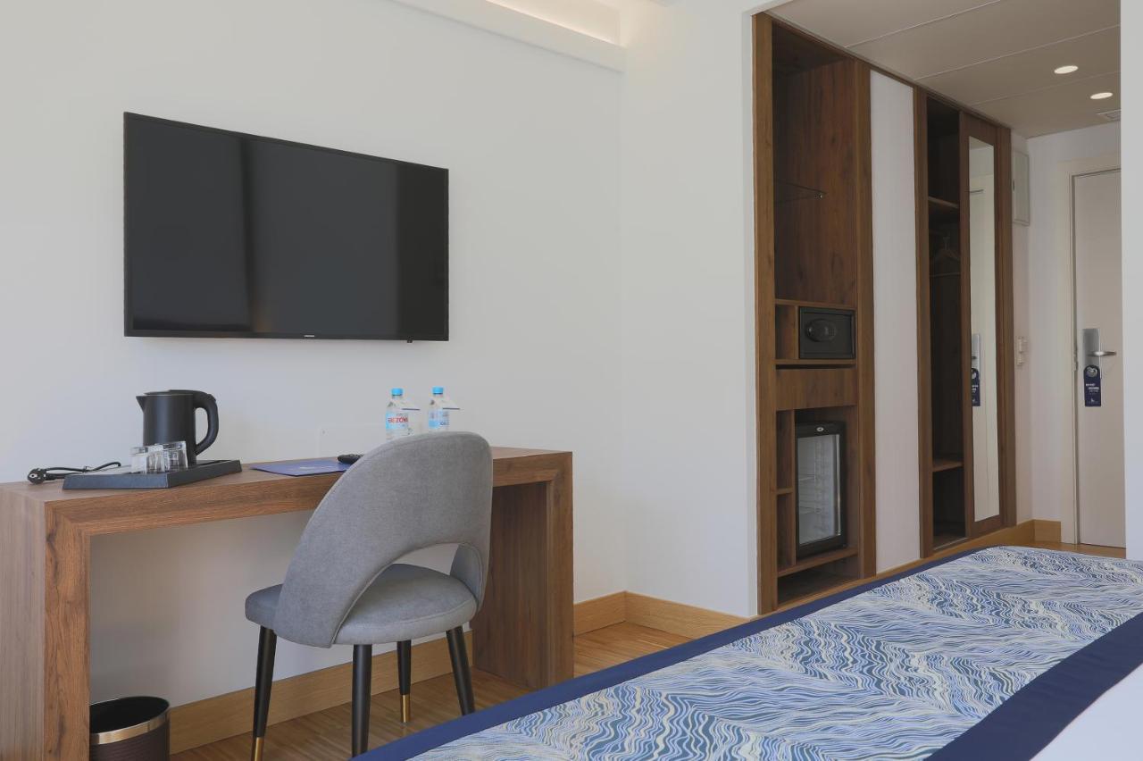 Hotel Villa Odon Villaviciosa de Odón エクステリア 写真