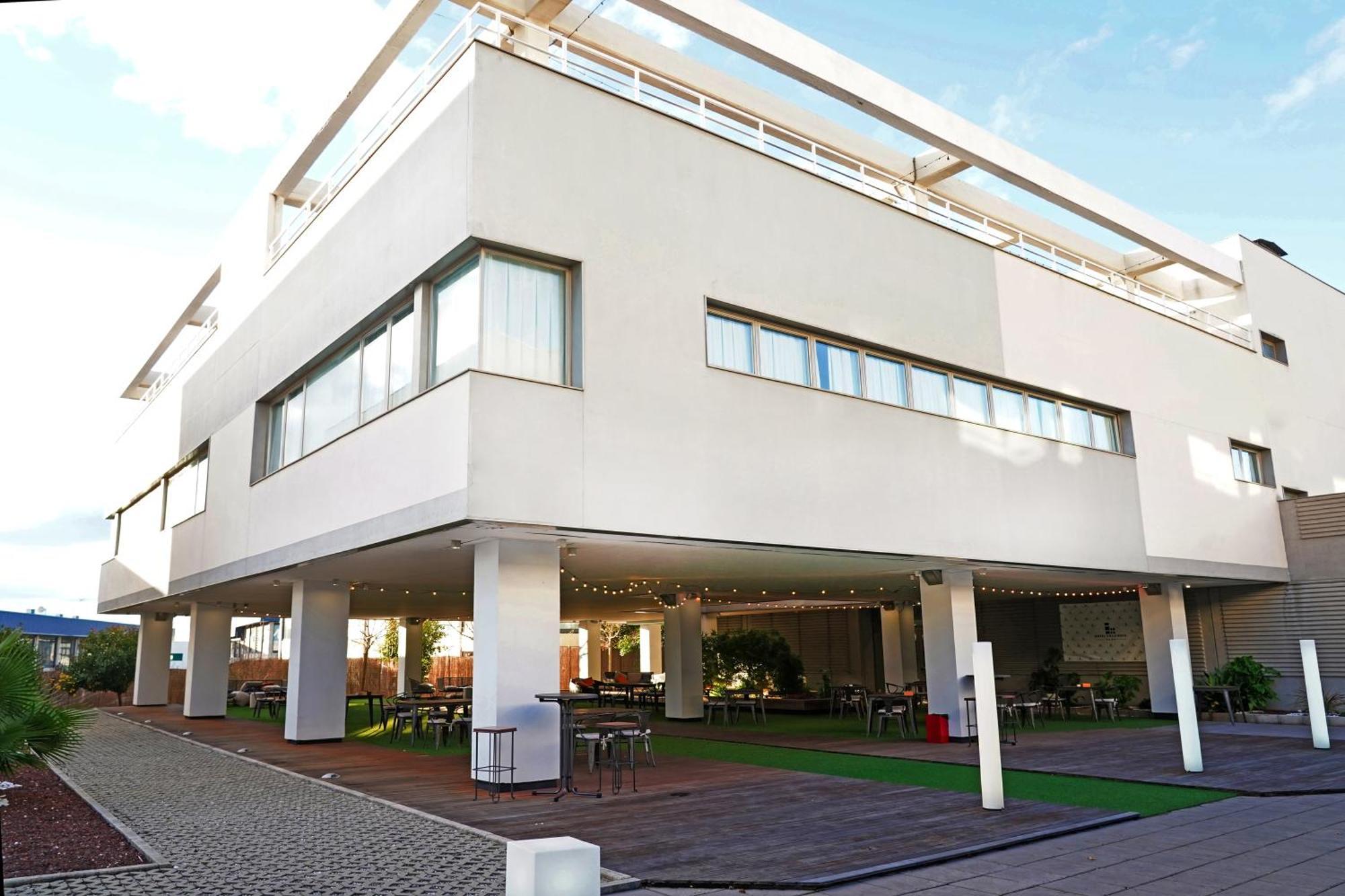Hotel Villa Odon Villaviciosa de Odón エクステリア 写真