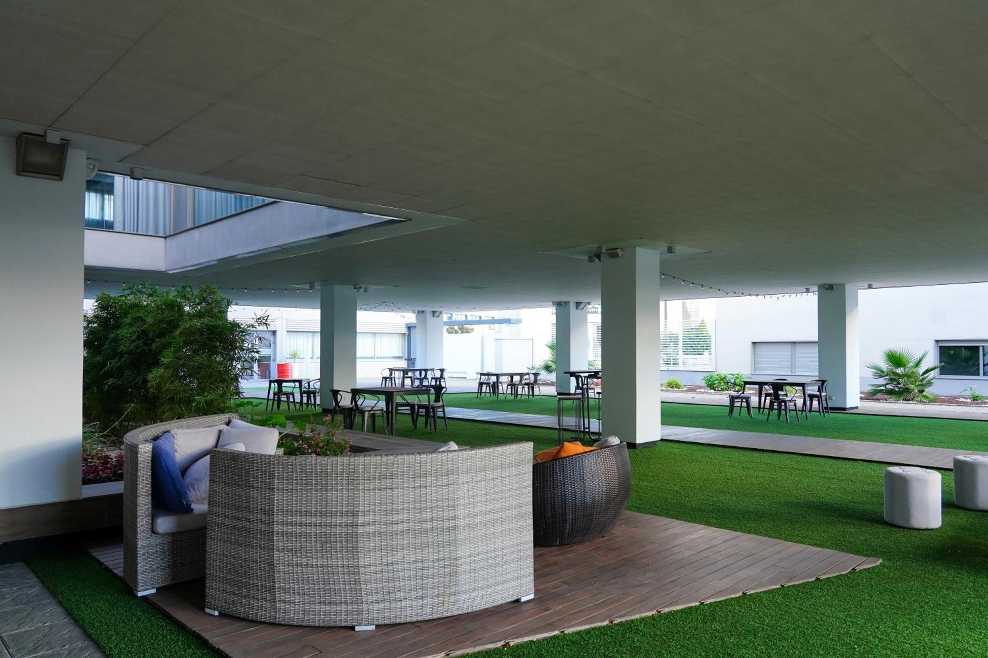 Hotel Villa Odon Villaviciosa de Odón エクステリア 写真