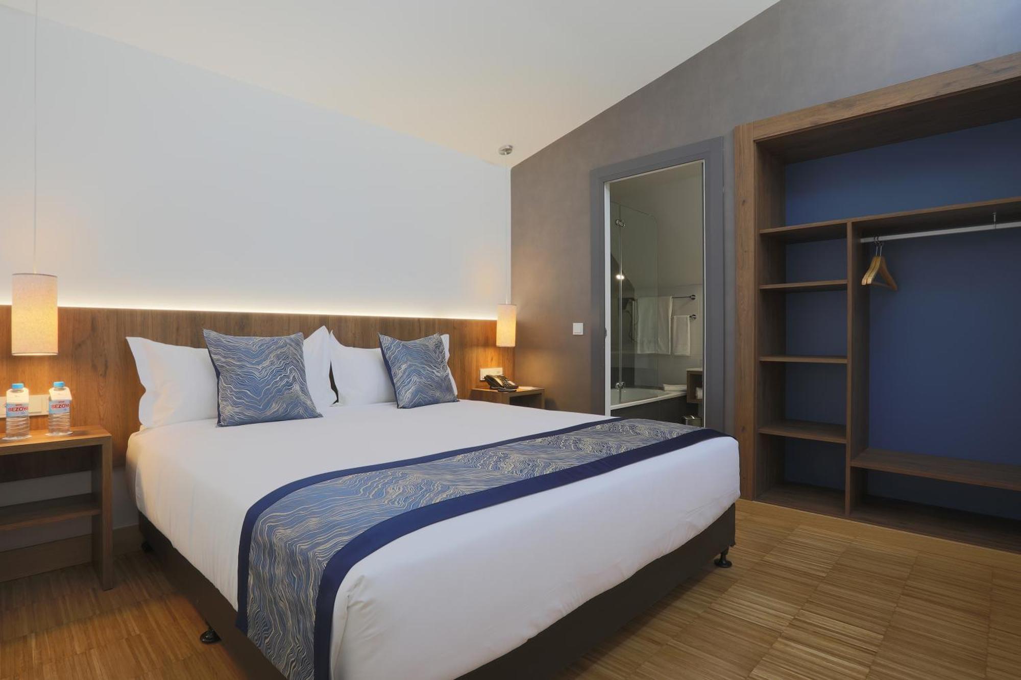 Hotel Villa Odon Villaviciosa de Odón エクステリア 写真