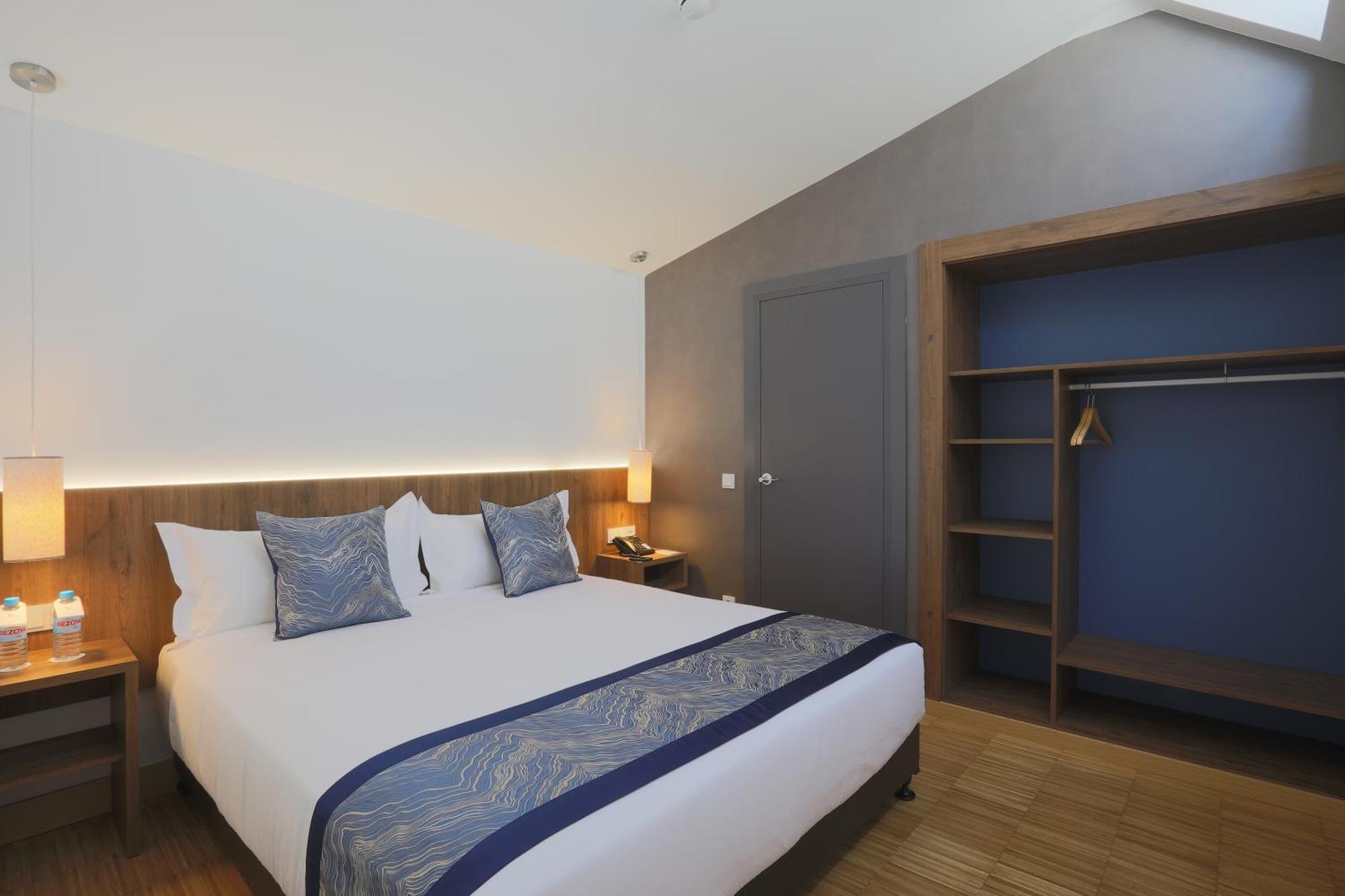 Hotel Villa Odon Villaviciosa de Odón エクステリア 写真
